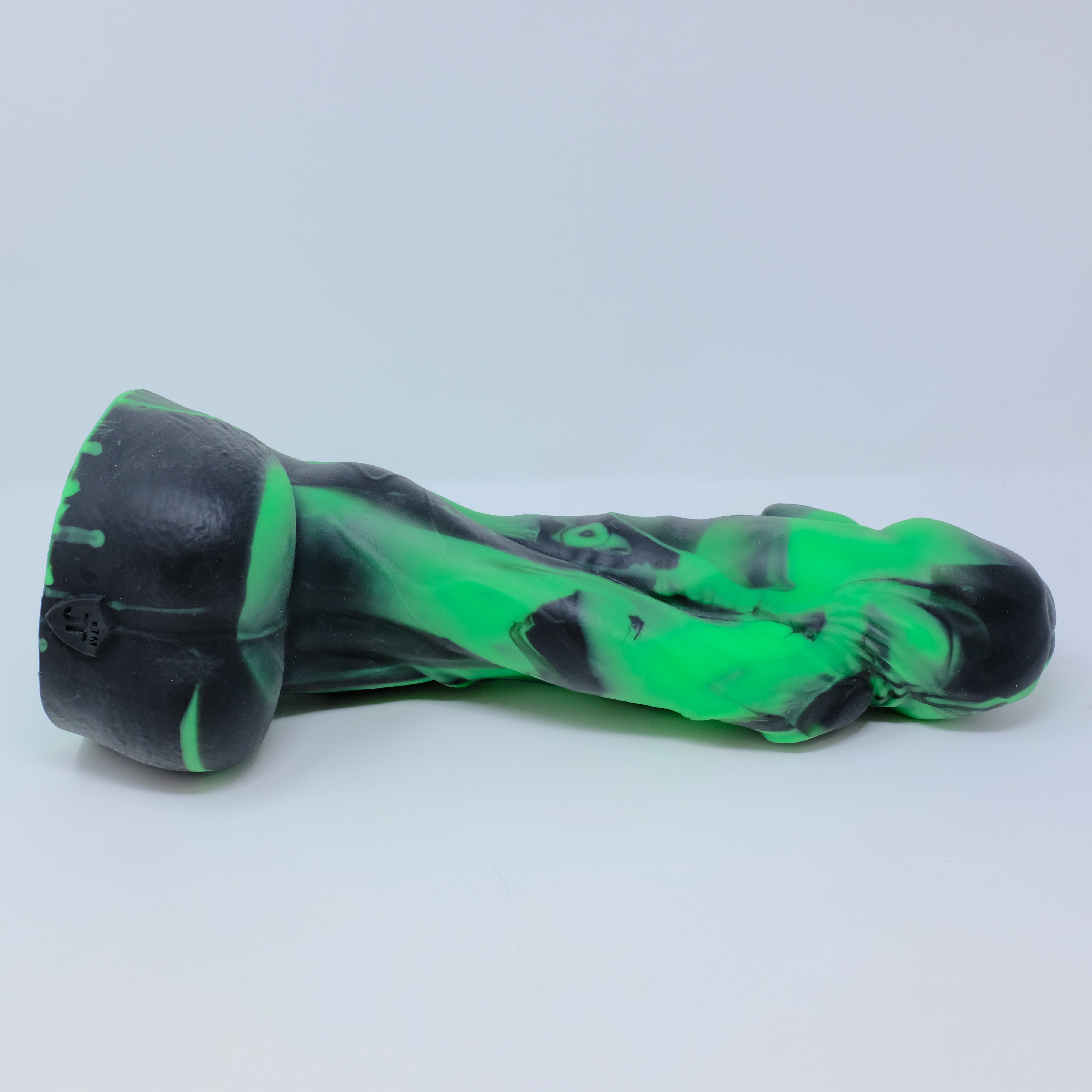 GREEDY FILLER - Platinum Silicone Dildo