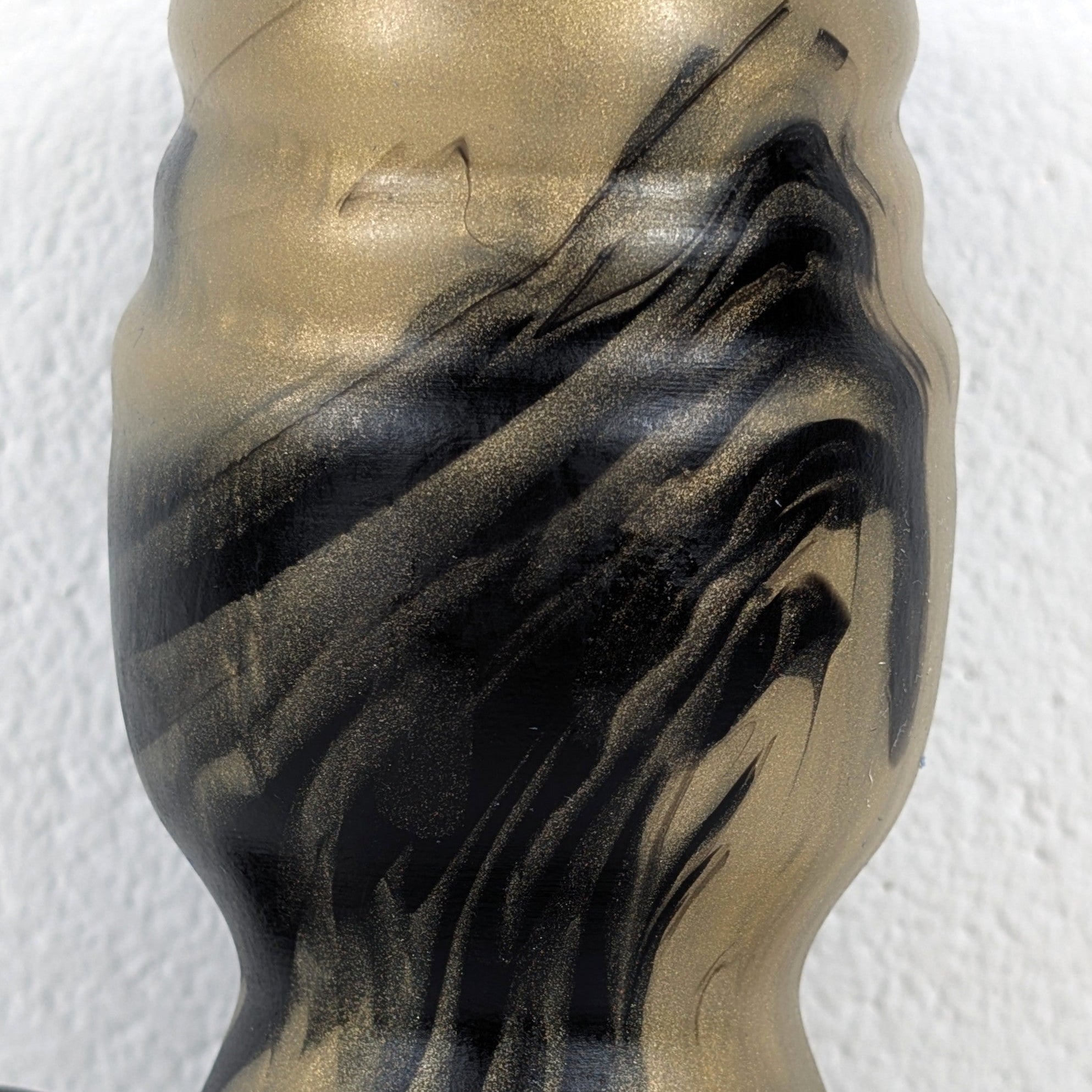 BLACK AND GOLD DILDO