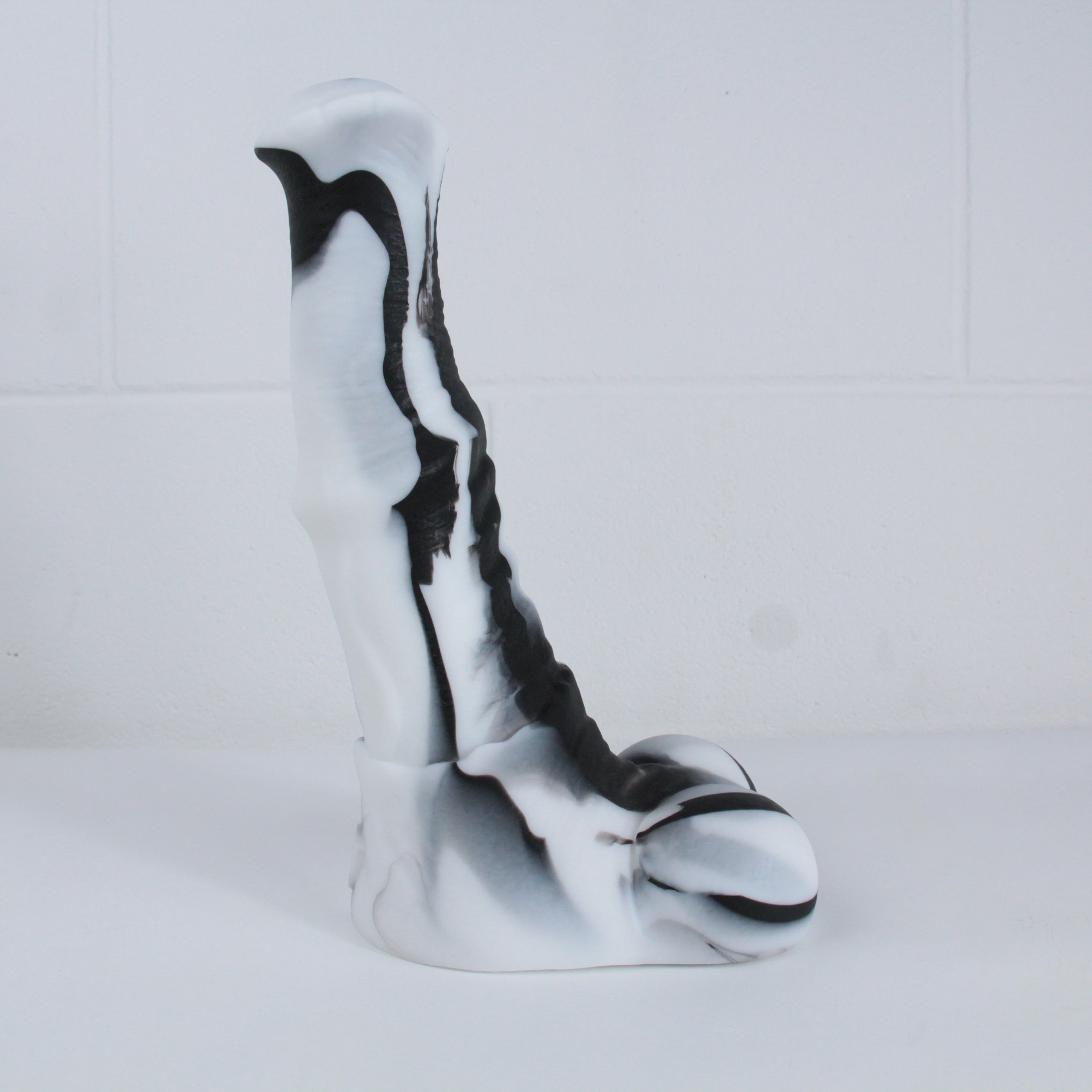 COMANCHE WAR HORSE 2.0 Platinum Silicone Dildo