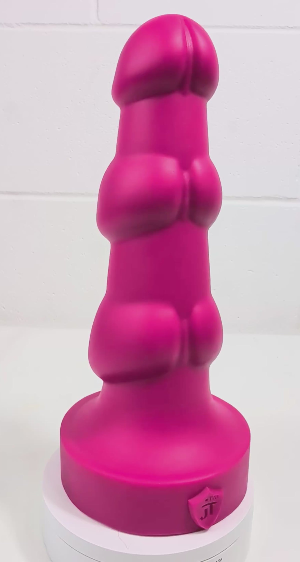 Rotation video of Thruple (neon pink)